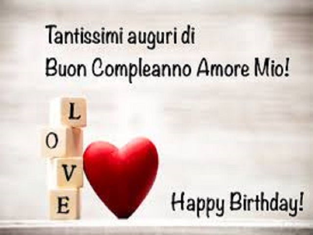 Buon compleanno con scritta Love