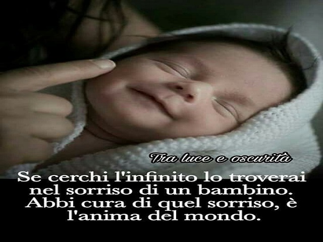 immagini di bambini felici