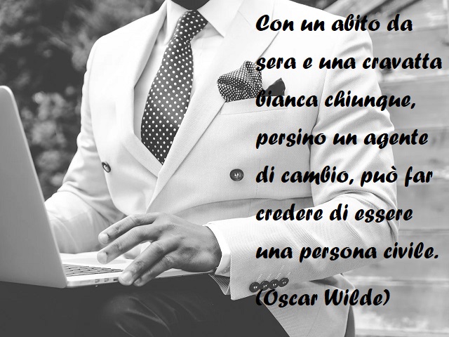 aforismi eleganza oscar wilde