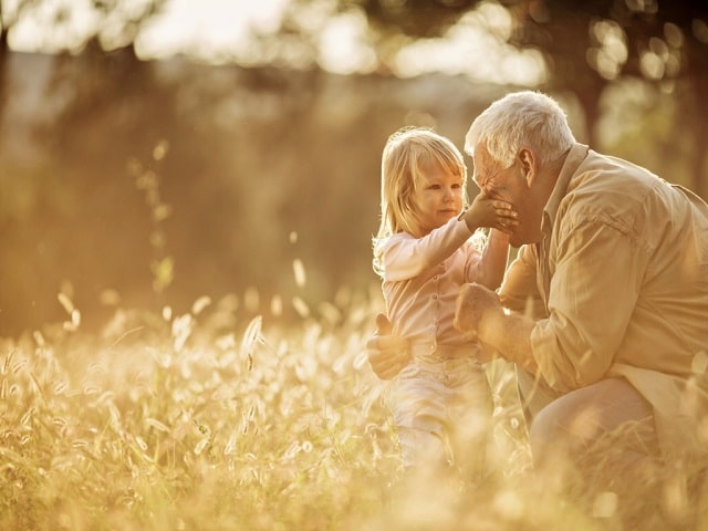 Buon compleanno Nonno: 98 dediche speciali