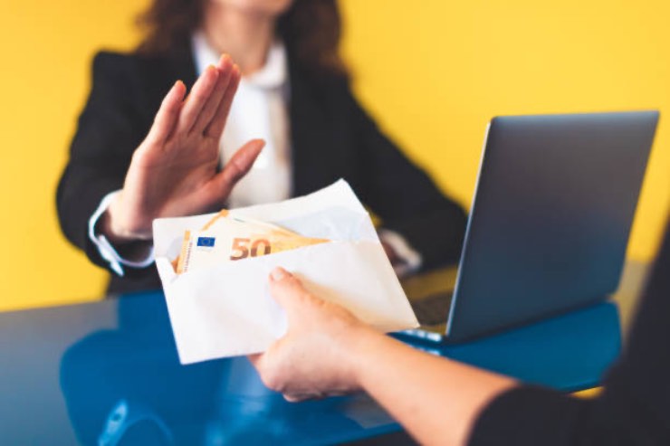 Liberati contanti non ti servono contanti paga così