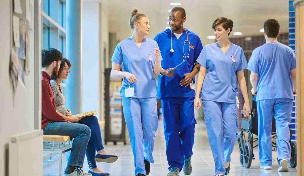 Nuovo Bando di Concorso per lavorare in ospedale: non serve la Laurea | Era attesissimo in questa città